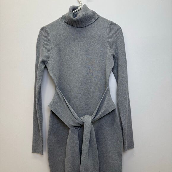 Toccin Knit Tie Front Dress - Picture 5 of 9